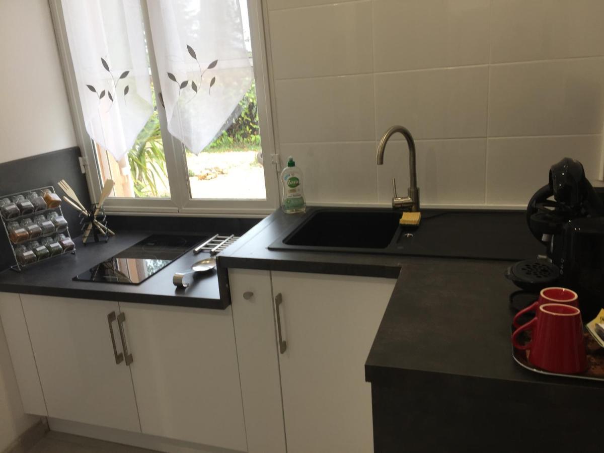 B&B Gite D'Ayran Saint-Quentin-la-Poterie Ngoại thất bức ảnh